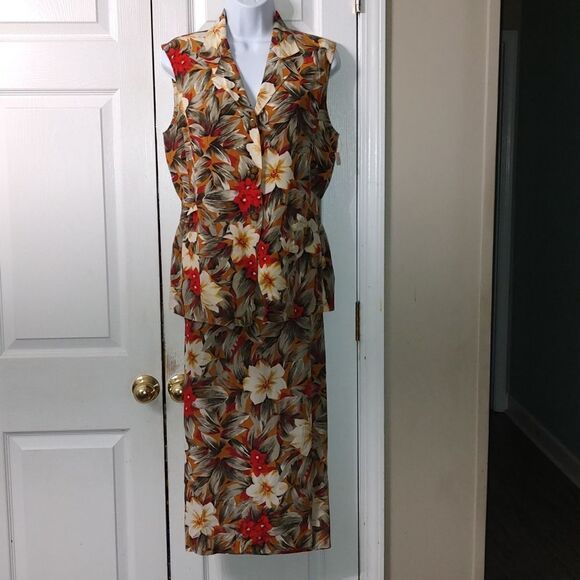 August Silk  100% silk  2 pc wrap skirt and blouse set   Sz 6/8  NWT - Picture 1 of 14